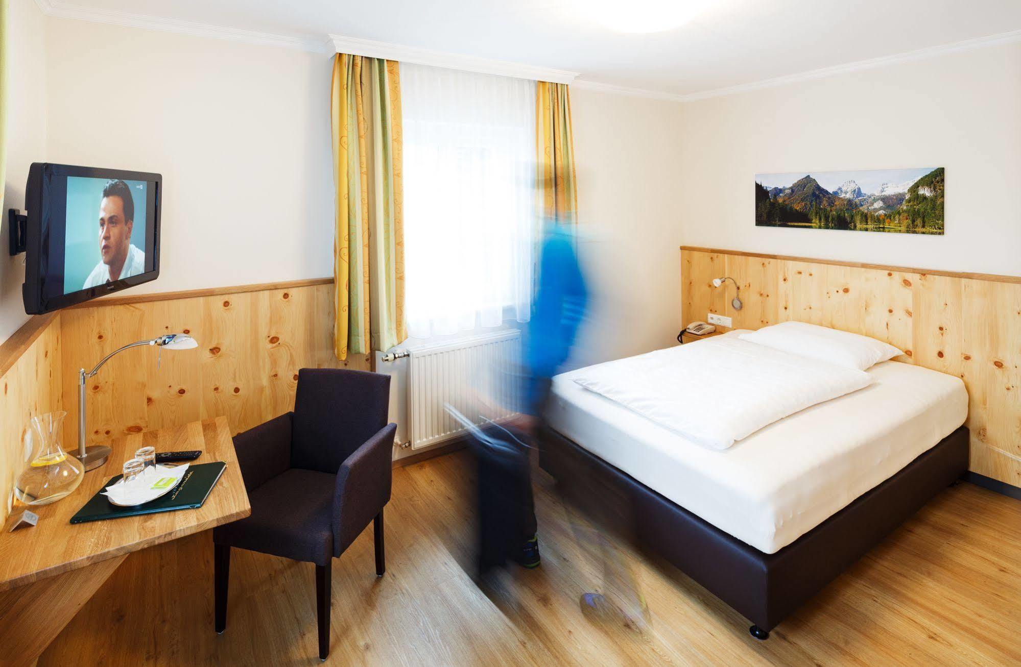 Pension Jageredt Nussbach Exterior photo