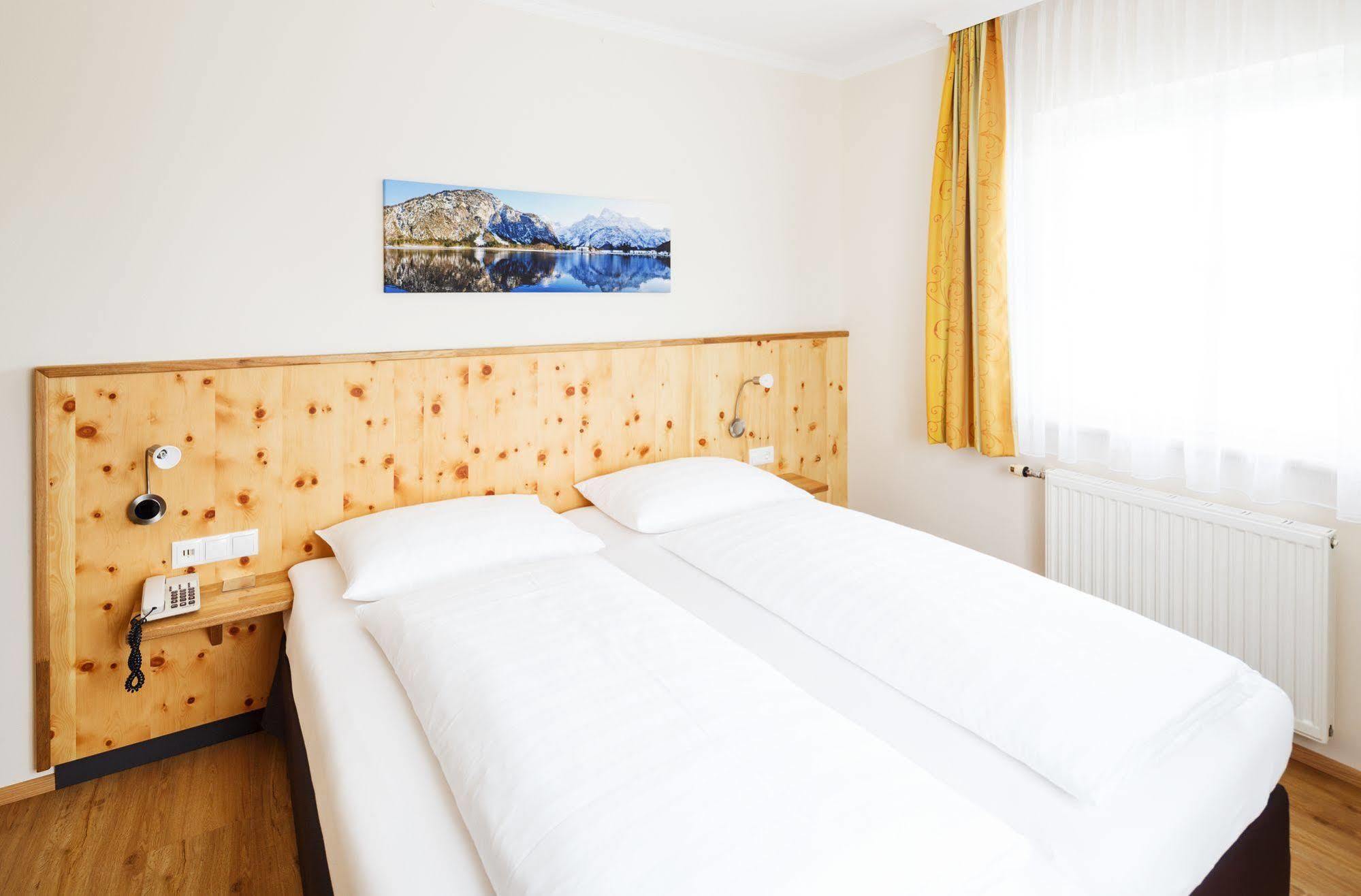 Pension Jageredt Nussbach Exterior photo