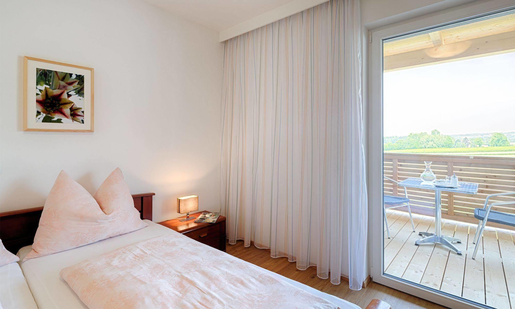Pension Jageredt Nussbach Exterior photo